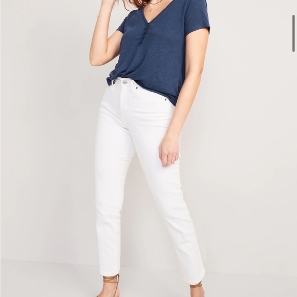 NWT OLD NAVY Linen-Blend V-Neck Henley T-Shirt  
Linen-Blend V-Neck Henley T SH - Picture 5 of 6